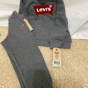 Toddlers Levi’s jogging set New Size 4t